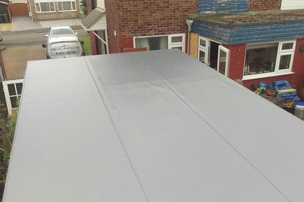 Single-ply roof on an extension in Stevenage